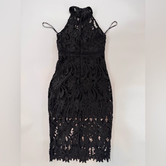BARDOT Sz6/Sm ISA EMBROIDERED SLEEVELESS LACE STRETCH PENCIL DRESS BLACK - Picture 7 of 9